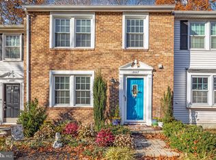 8667 Maple Glen Ct, Springfield, VA 22153
