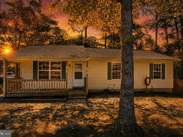 673 Grenada Ln, Lusby, MD 20657
