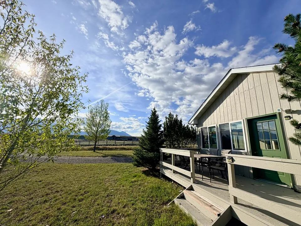51 Yellowstone Trl