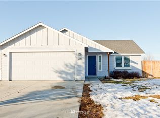 1400 E Megan Dr, Moses Lake, WA