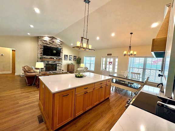 4th image of 14690 Vista Ridge Ln