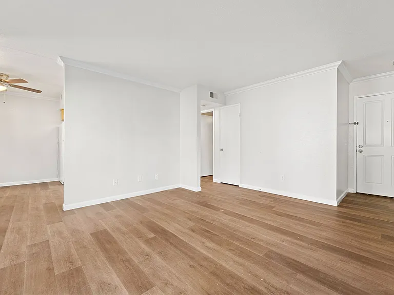 5025 Comanche Dr — Photo 10
