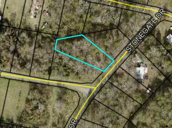 999 Stonegate Dr, Burnside, KY 42519