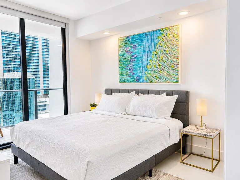 1010 Brickell Ave #2402 — Photo 27