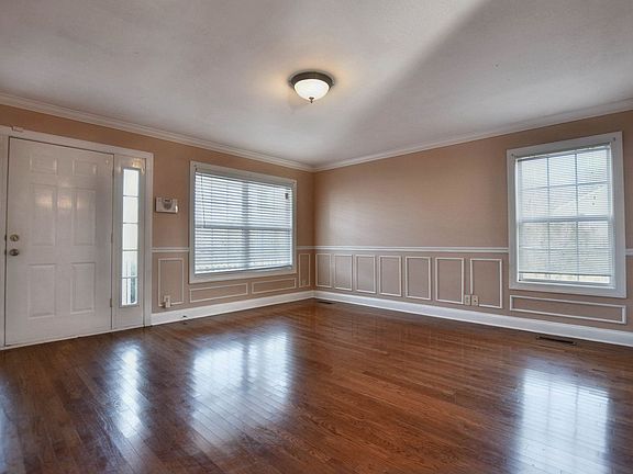 4th image of 2609 Sugarhill Ct