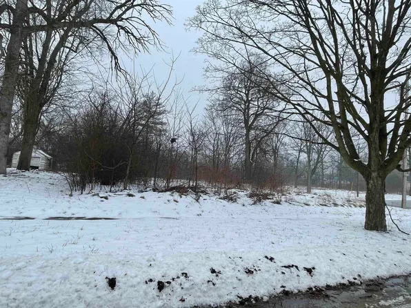 1339 Mott St, Saginaw, MI 48601