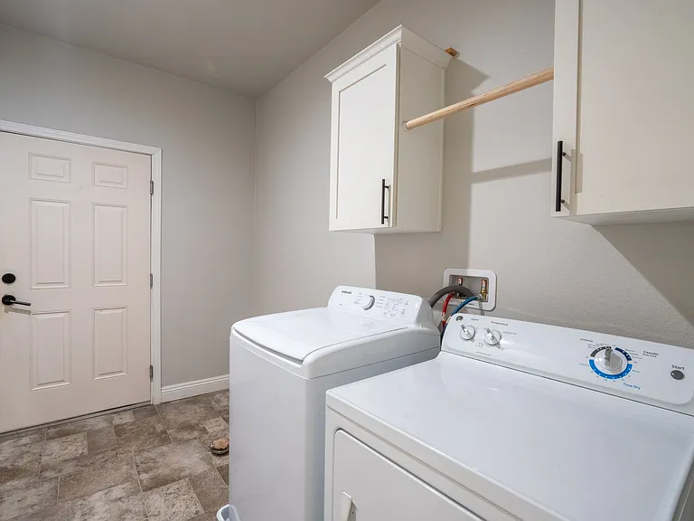 8036 Flintwood Rd — Photo 16