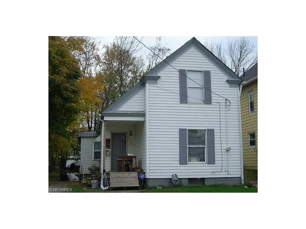 1313 W 19th St photo 1