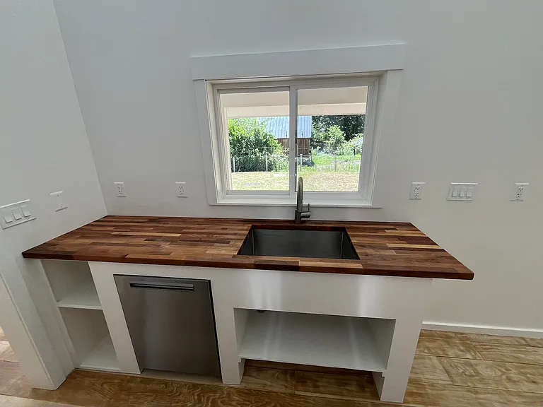 8113 Sand Dollar Ln — Photo 12