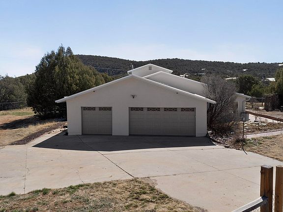 5th image of 26 Juniper Hill Loop