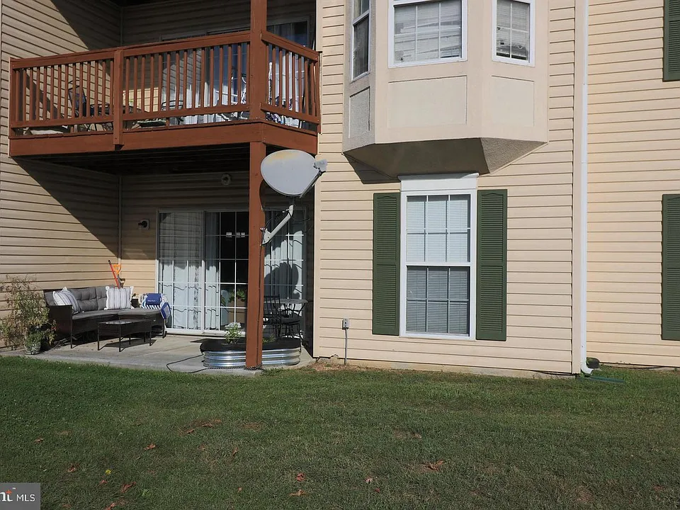 115 Brookland Ter #2