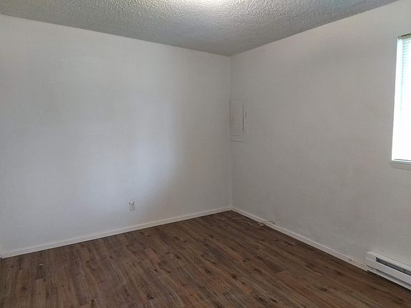 4th image of 16419 32nd Ave S #C