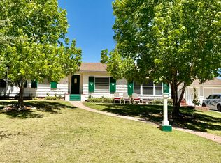 18 Canon Dr, Santa Barbara, CA 93105