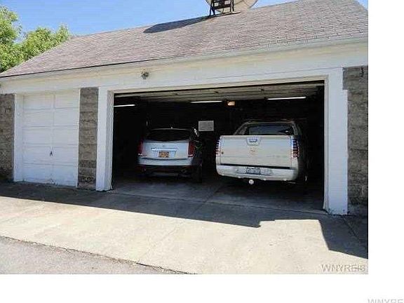 5th image of 1542 Whitney Ave