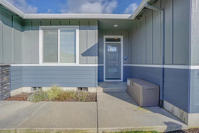 3 bed, 2.0 bath, 1501 sqft, $2,895 — Photo 4