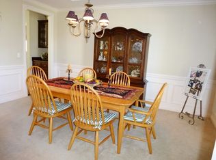 331 White Pines Ct, Oswego, IL