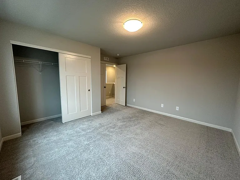 3818 SE 83rd Ave — Photo 36