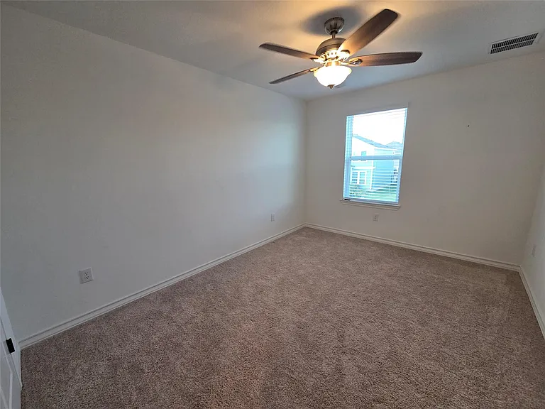 2913 Saint Regis Dr — Photo 17