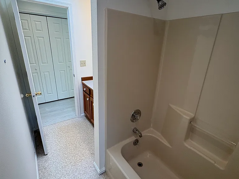 8058 Fauntleroy Way SW — Photo 20