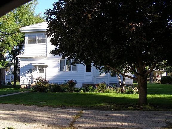 2nd image of 307 W Broadway