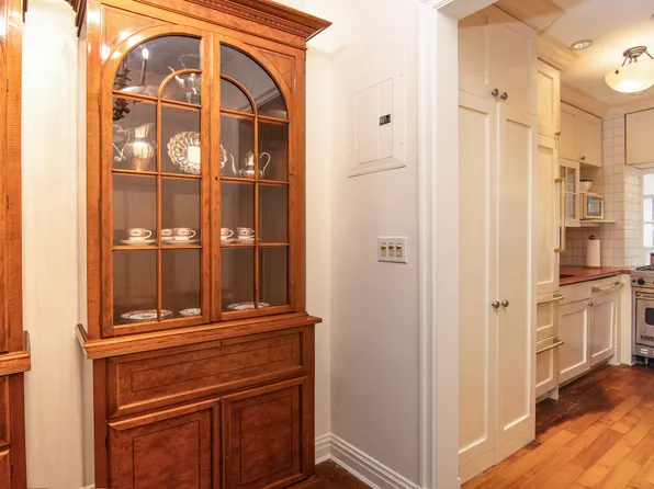 480 Park Avenue image 7 of 21