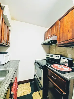 Rented by Compass | media 13