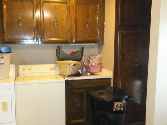 Laundry/Pantry