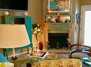 7085 N Holiday Dr, Galveston, TX 77550