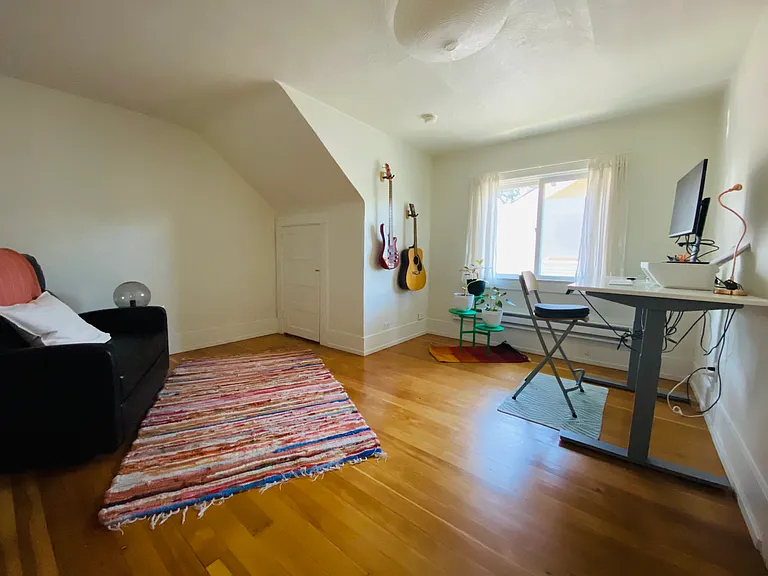 2739 NE Halsey St — Photo 22