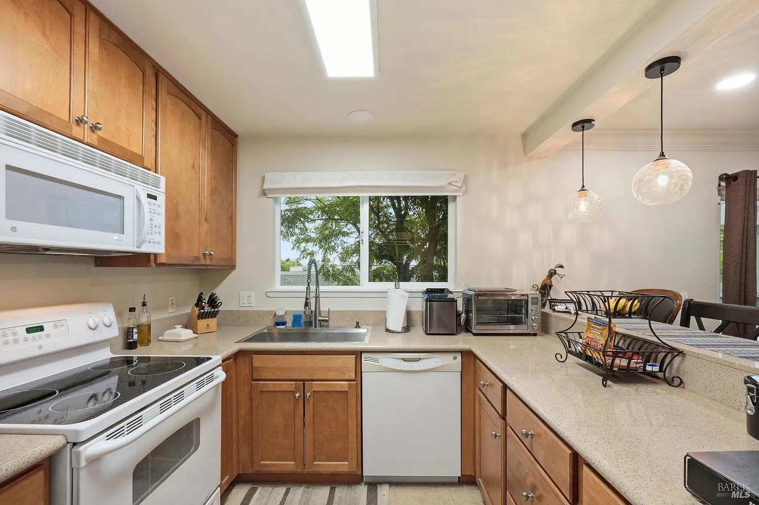 225 Burt Street #9 - Photo 10