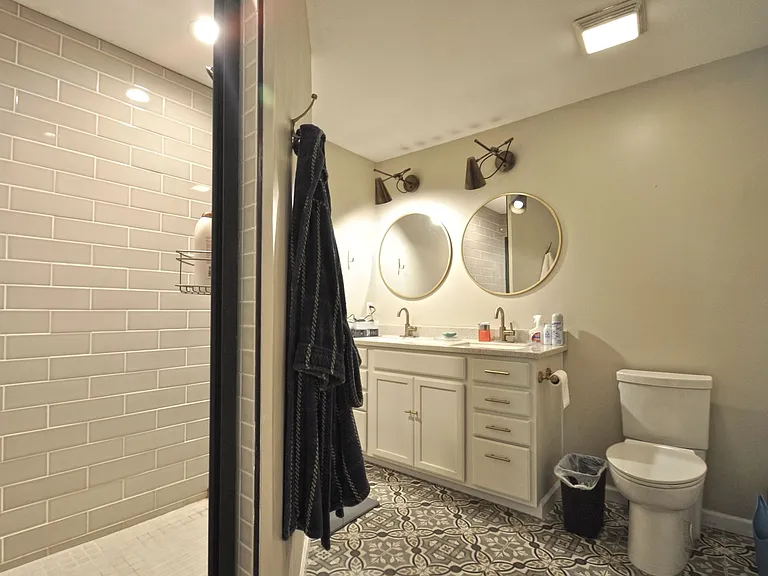 6021 Cottage Cir — Photo 22