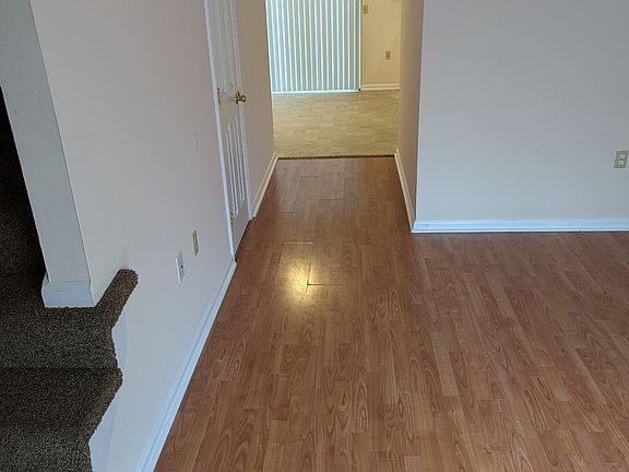 4th image of 251 Knight Dr APT 9