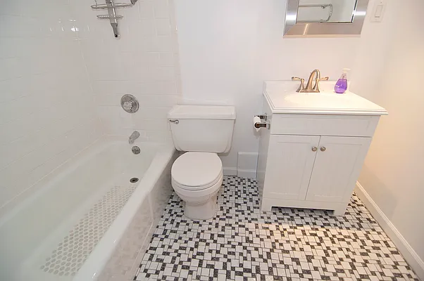 Rented by Site Realty Services | media 15