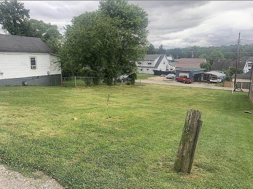 1st image of 412 4th Ave