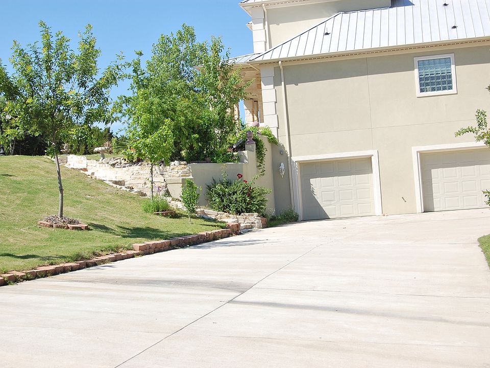 2nd image of 303 River Mountain Ct