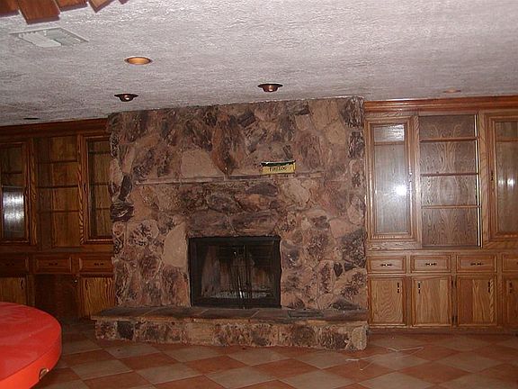 4th image of 707 Grand Oaks Dr