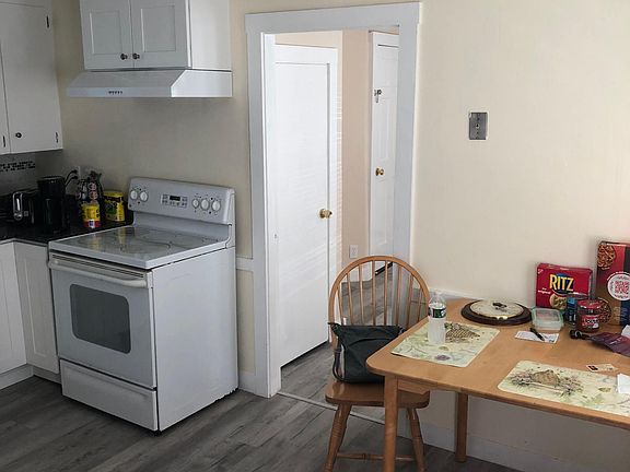 2nd image of 217 N Franklin St APT 3
