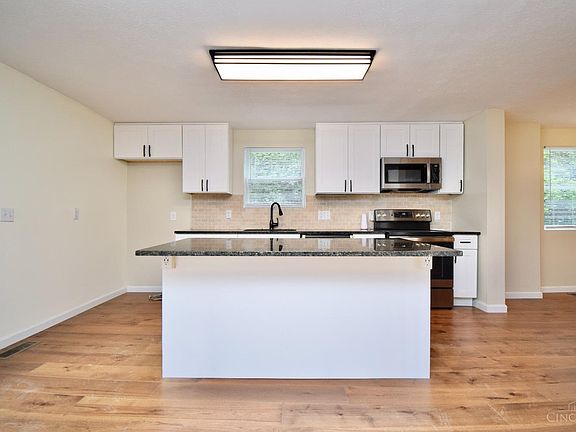5th image of 1418 Bercliff Ave