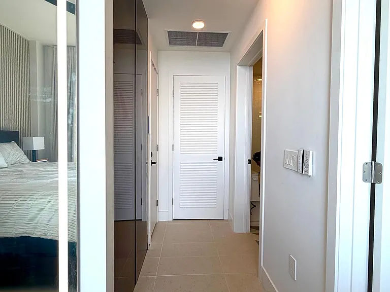 159 NE 6th St #Penthouse 5014 — Photo 19
