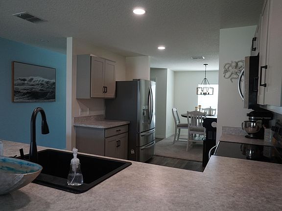 5th image of 1014 Hammacher Avenue SW