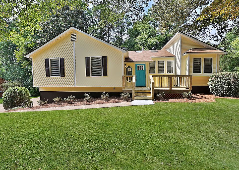 1st image of 3629 Regent Dr NW