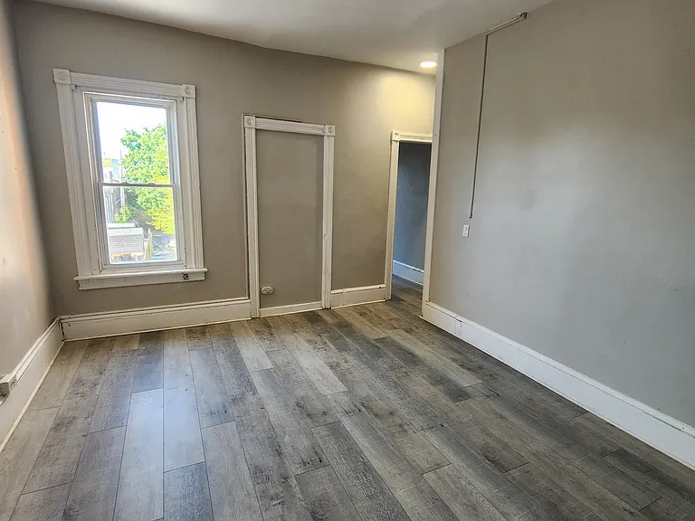 518 King St — Photo 10