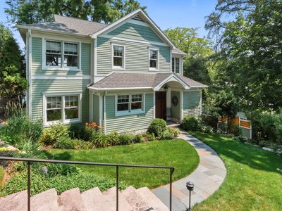 564 Sauk TRAIL, Fontana, WI, 53125