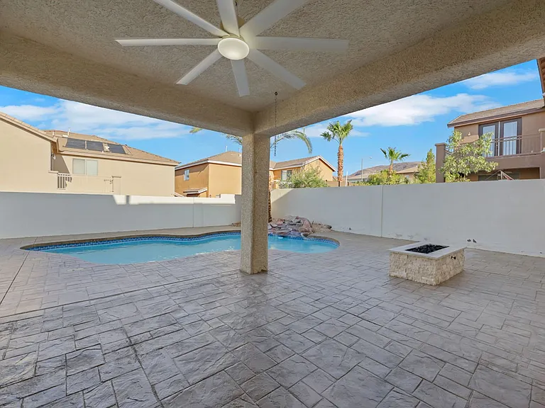 56 Ashby Hills Ct — Photo 37