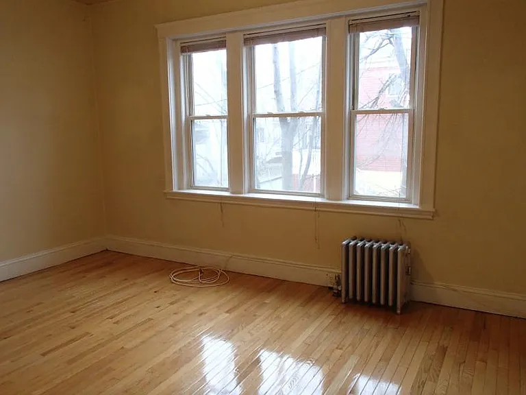 Wendell St — Photo 1