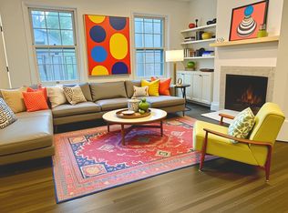 105 Charles St APT 4, Boston, MA 02114