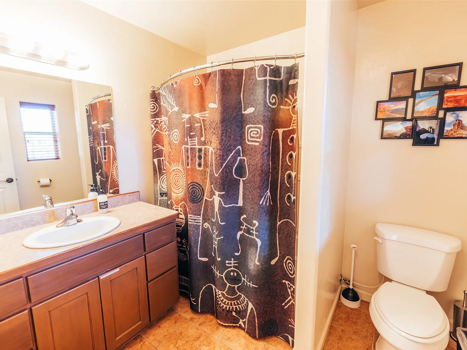 3 bed, 1608 sqft, $2,500 — Photo 2