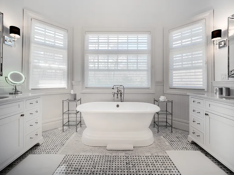 496 Wainscott Harbor Rd — Photo 25