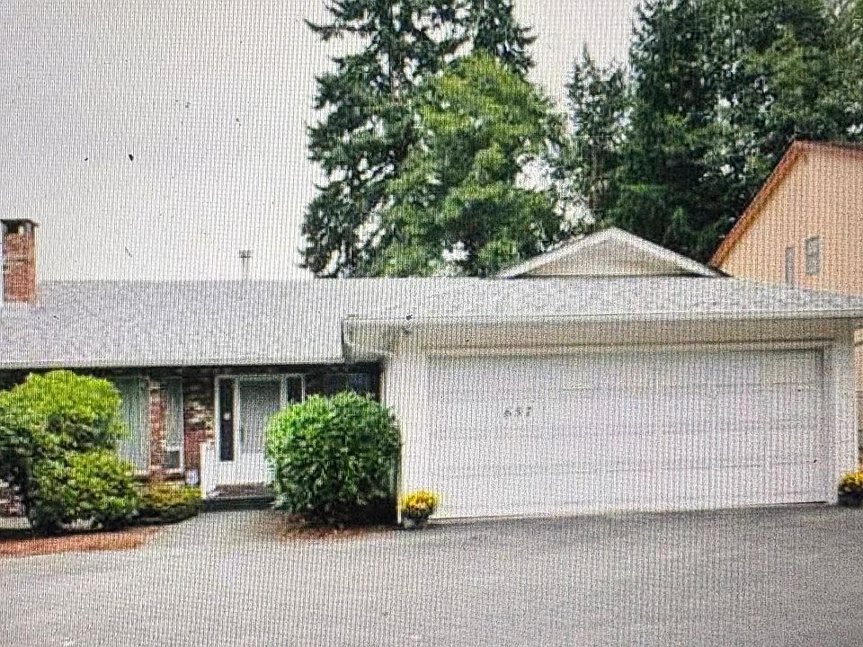 1st image of 657 Poirier St