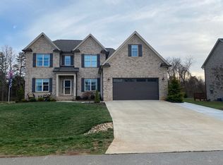 5650 Lauren Acres Ct, Winston Salem, NC 27103